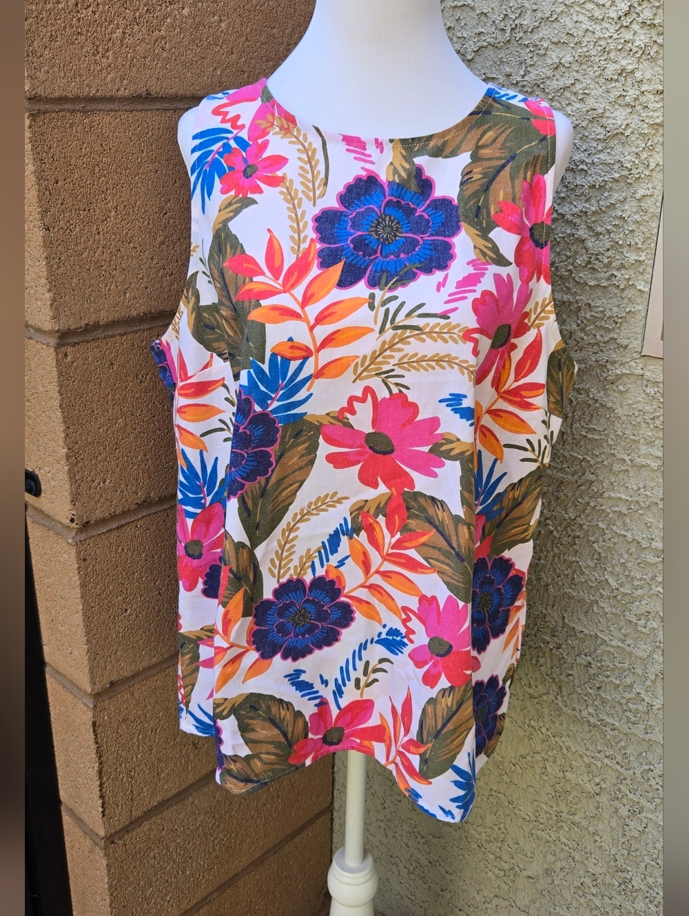 Women’s Floral Sleeveless Top - Pink & Blue